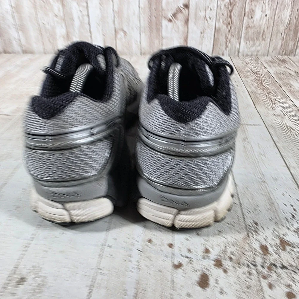 Brooks Adrenaline GTS 17 Mens Running Shoes Silver Black 1102411D033 Size 12 D
